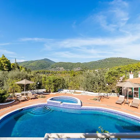 Nature Grand Estate - Spacious With Pool