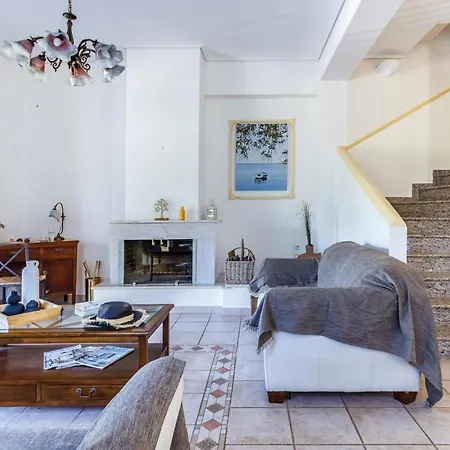 Βίλα Nature Grand Estate - Spacious With Pool Δίτροπο